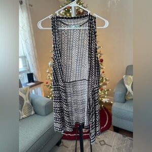 Maurices Monochrome Geometric Open Cardigan